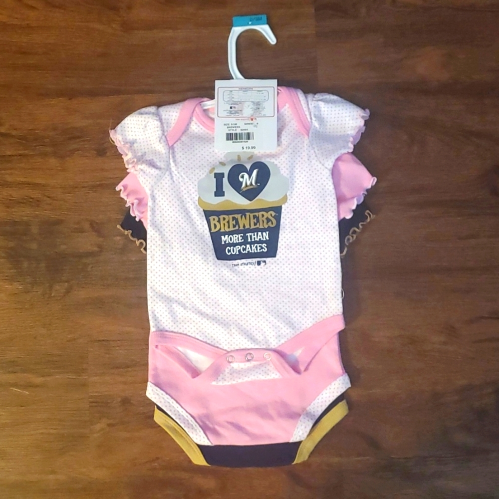 New MLB kids Brewers bodysuits 3 pk 0-3 months